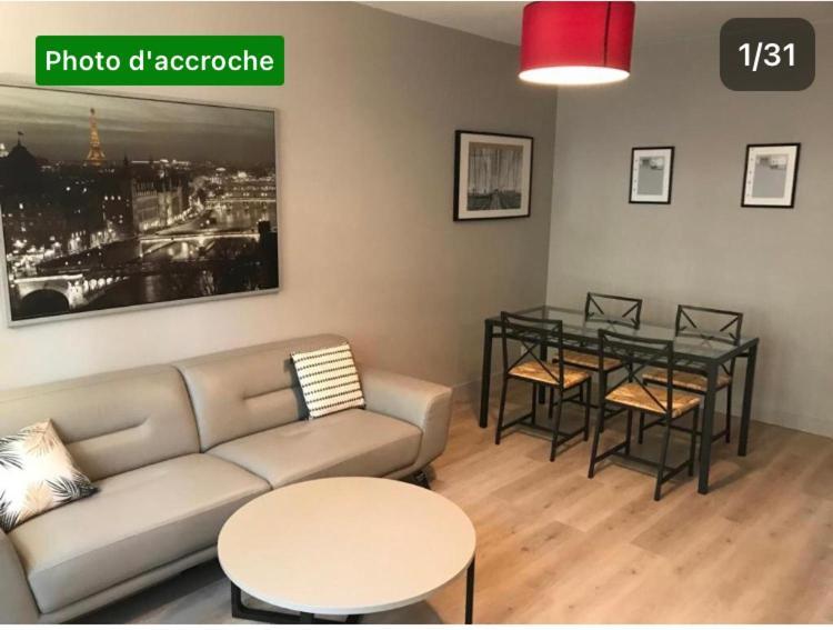 Pavillon 1 A 4 Personnes Chez L'Habitant Parfait Pour Une Famille バニュー エクステリア 写真
